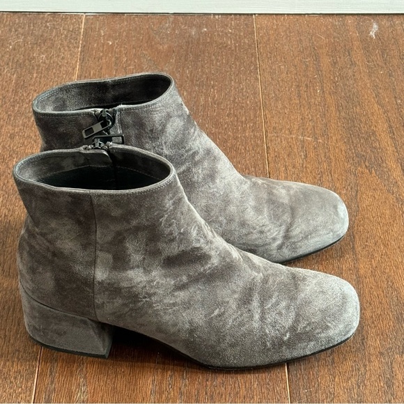 Vince Women’s Grey Suede Booties Size 9 - Picture 3 of 7
